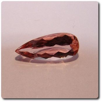 1.96 cts TOPAZE IMPERIALE . IF