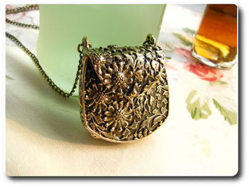 Metal Bag Necklace