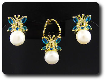 3x9 mm Pearl & Blue Sapphire Pendant Earrings Set