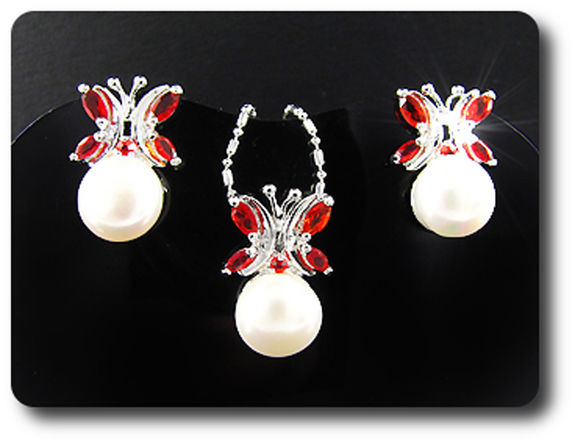 3x9 mm Pearl  & Red Ruby Pendant Earrings Set