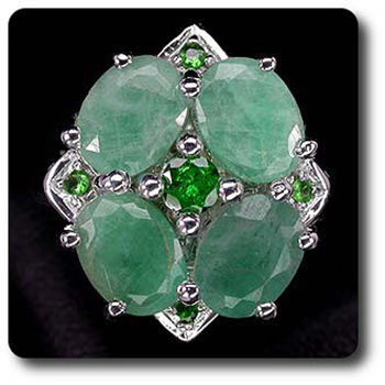 EMERALD & TSAVORITE GARNET RING
