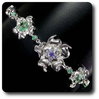 SAPPHIRE, TSAVORITE GARNET, EMERALD & TANZANITE BRACELET