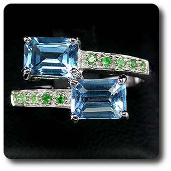 TOPAZ & TSAVORITE GARNET RING