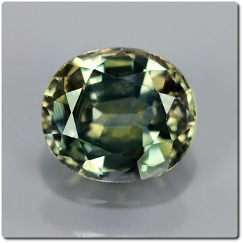 0.88 cts SAPHIR VERT JAUNE . SI1