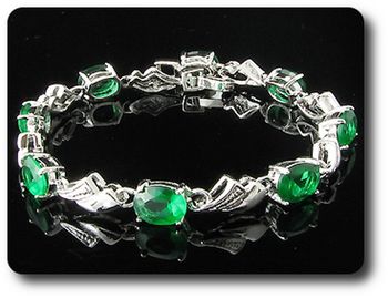 8x8mm Green Emerald Bracelet