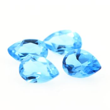 0.49 cts TOPAZE BLEU SWISS . 6x4 MM. IF - VVS1 ( vendu à l'unité )