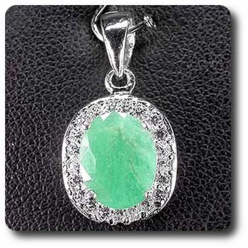 EMERALD PENDANT