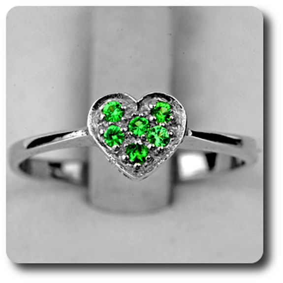 TSAVORITE GARNET RING