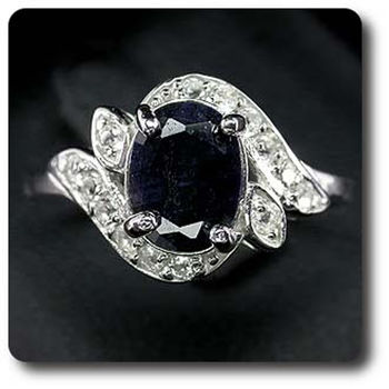 BLACK SAPPHIRE & WHITE TOPAZ RING