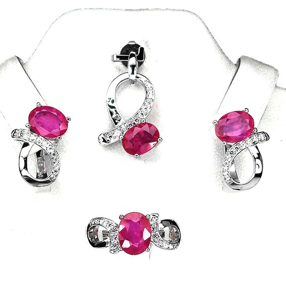 Ruby Ring Pendant Earrings Set