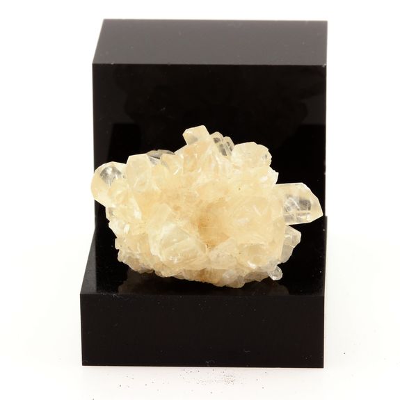 Calcite. 53.3 cts.