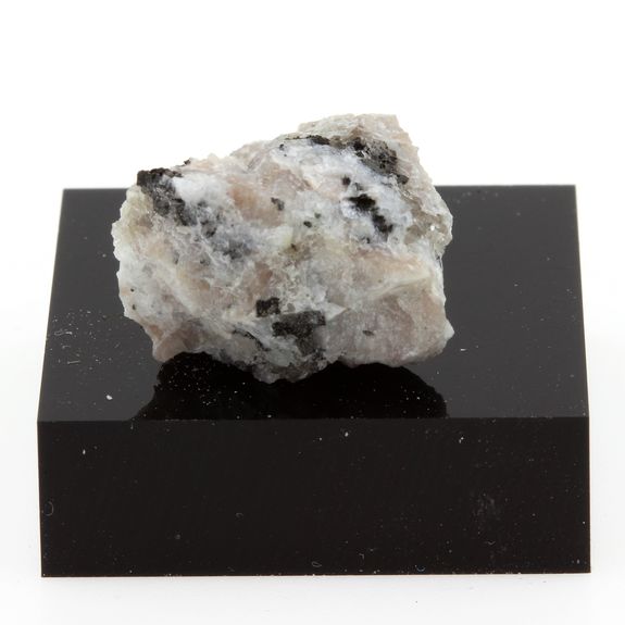 Adamellite. 22.1 cts.