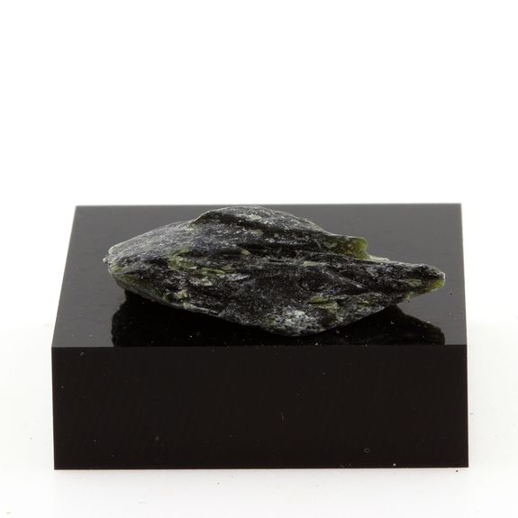 Ferberite. 10.6 cts.