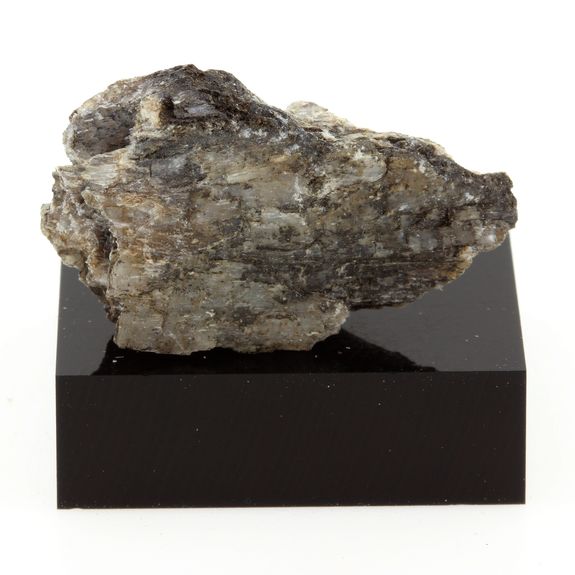 Groutite. 27.7 cts.