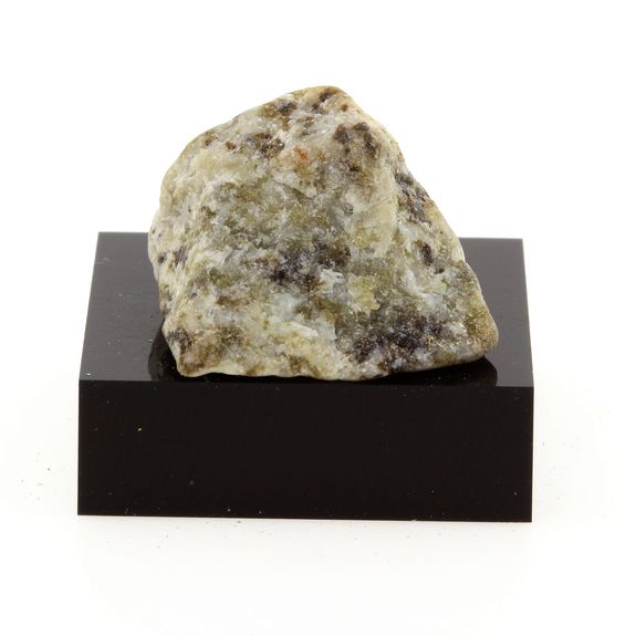 Knebelite. 40.1 cts.