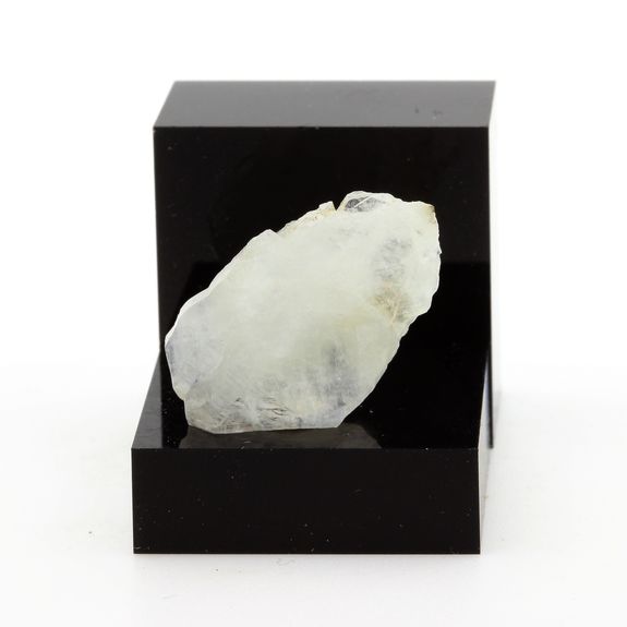 Apophyllite. 27.23 ct.