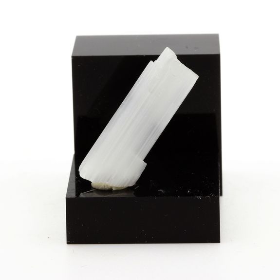 Selenite . 6.39 ct.