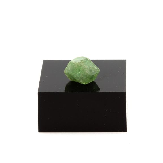 Grenat démantoïde. 1.89 ct.