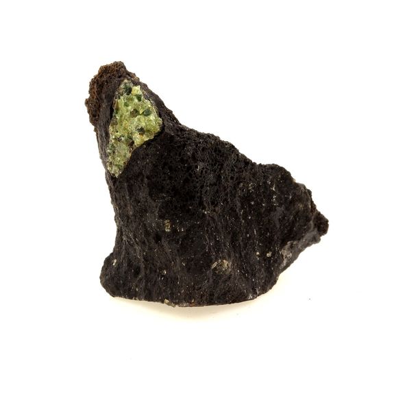 Péridotite. 156.1 ct.