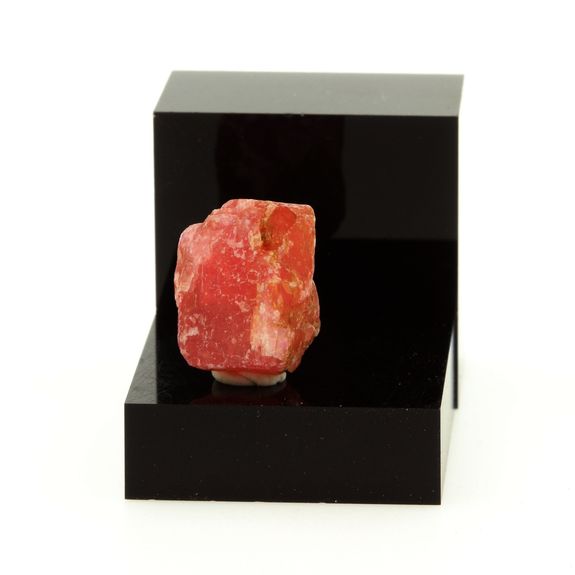 Rhodochrosite. 23.81 ct.