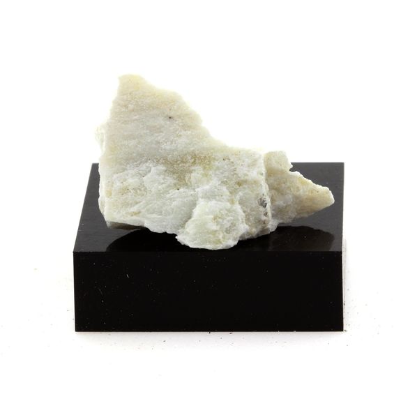 Lamellar Brucite. 23.3 ct.