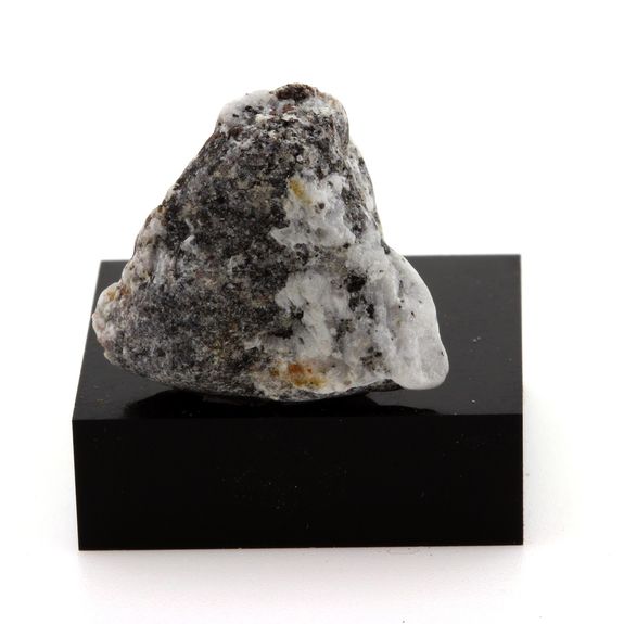 Ludwigite. 34.6 ct.