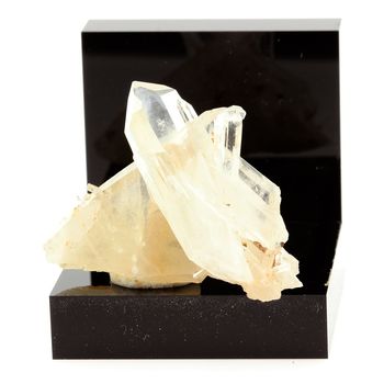 Quartz " cristal de roche ". 68.2 ct.