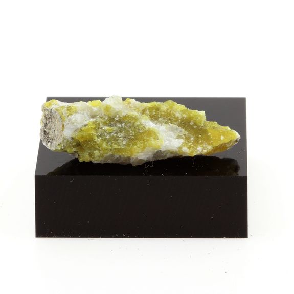 Pistacite. 13.4 ct.