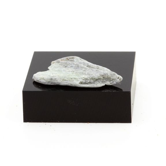 Pyrophyllite. 6.8 ct.