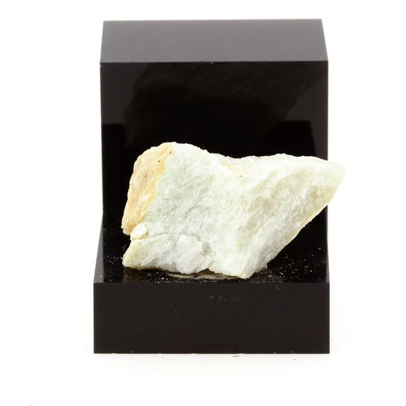 Crystalline. 49.3 ct.