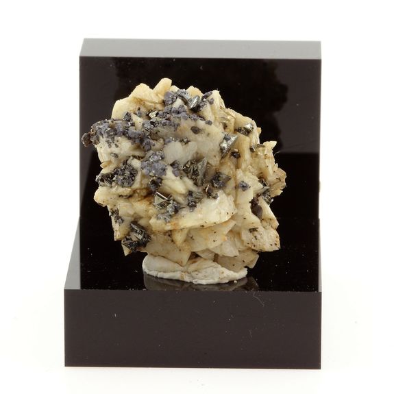 Tetrahedrite on dolomite.