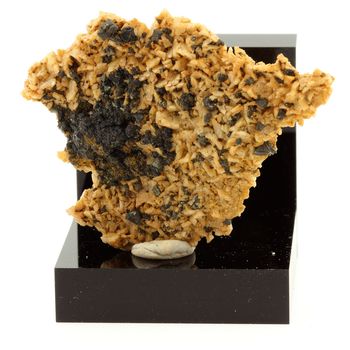 Tetrahedrite sur dolomite.