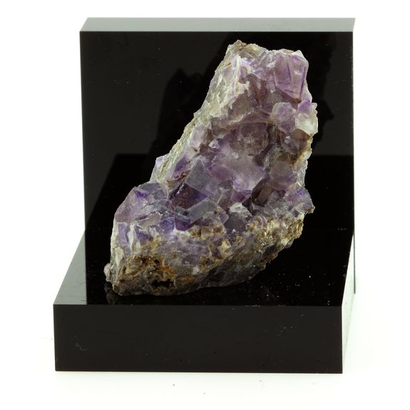 Purple fluorite with zonation