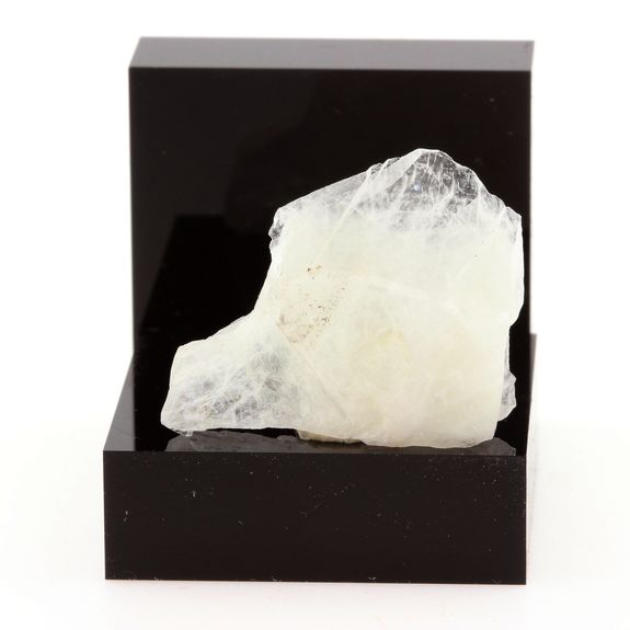 Apophyllite. 18.22 ct.