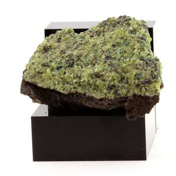 Péridotite. 610.3 ct.