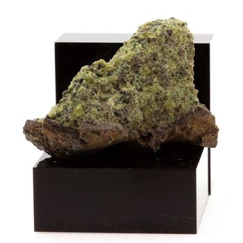 Péridotite. 430.6 ct.