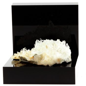 Quartz cristal de roche. 285.4 ct.