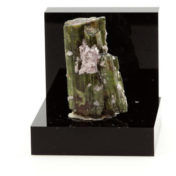 Tourmaline Elbaite. 66.26 ct.