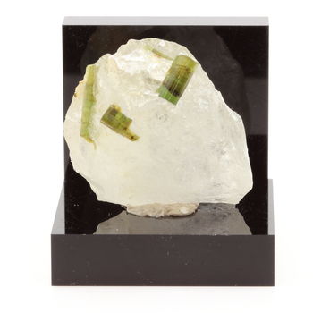 Tourmaline Elbaite sur Quartz. 165.1 ct.