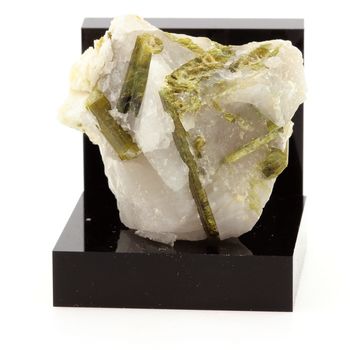 Tourmaline Elbaite sur Quartz. 215.2 ct.