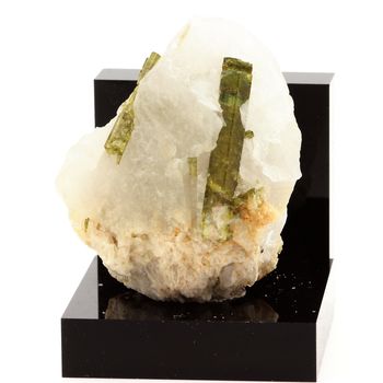 Tourmaline Elbaite sur Quartz. 240.2 ct.