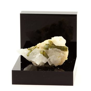 Tourmaline Elbaite sur Quartz. 41.69 ct.