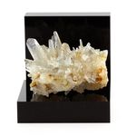 Quartz. 84.87 ct.