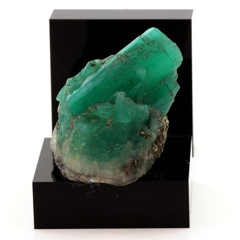 Emeraude + Pyrite. 91.1 ct.