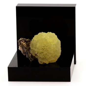 Calcite. 51.02 ct.