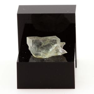 Fluorite. 6.99 ct.