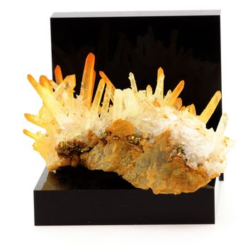 Siderite, Pyrite, Quartz.