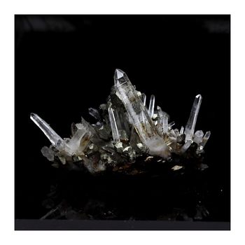 Quartz, Pyrite, Siderite. 59.4 ct.