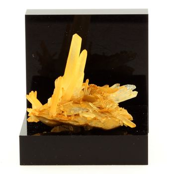 Siderite, Quartz. 43.78 ct.