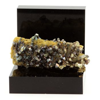 Pyrite, Siderite, Quartz.